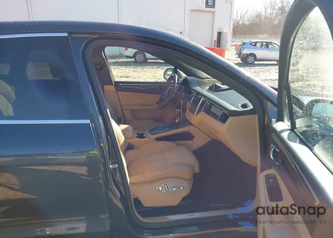 2017 Porsche Macan S из США, поврежденный, VIN WP1AB2A55HLB10992